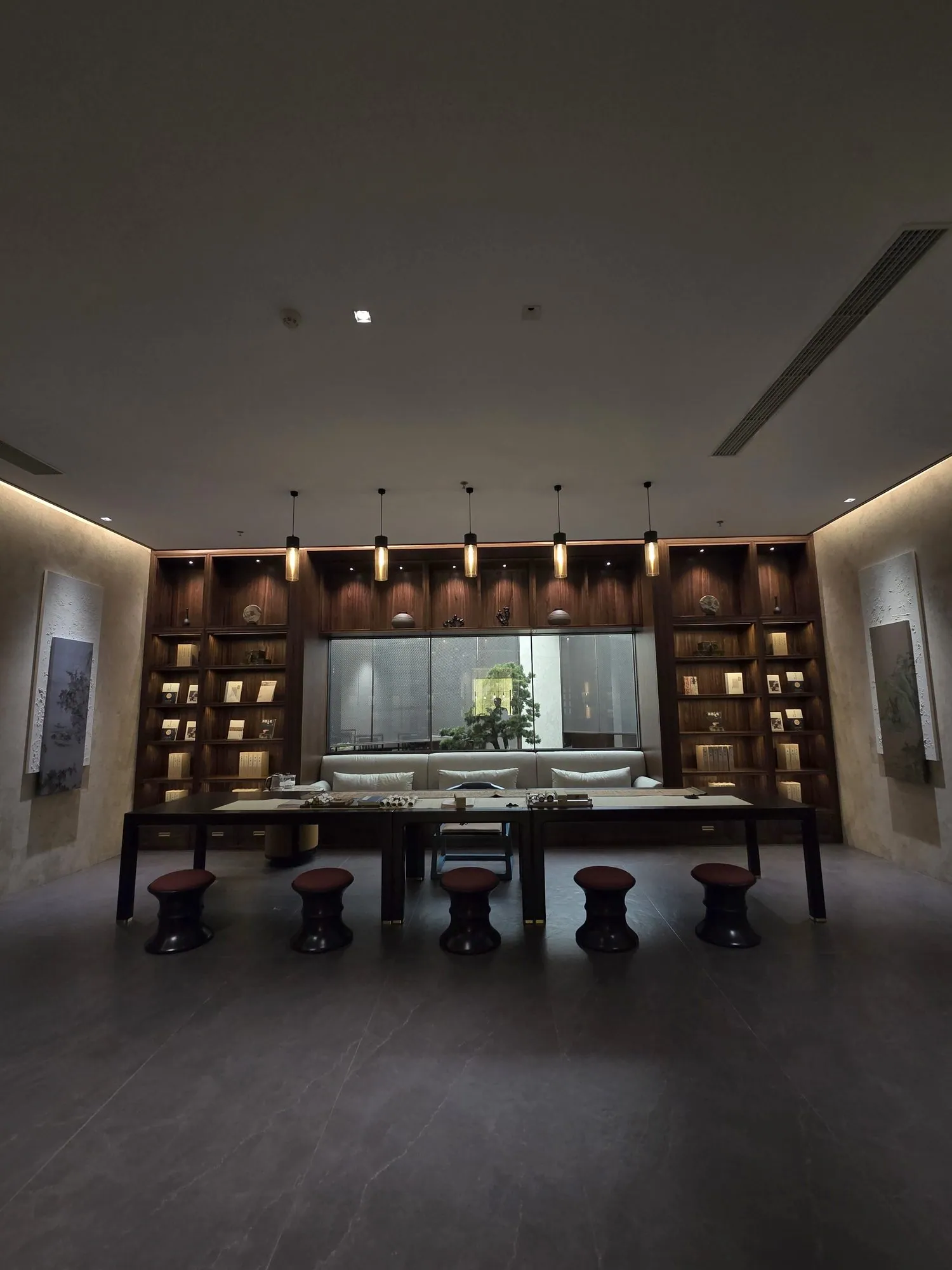 Office & Meeting Tables